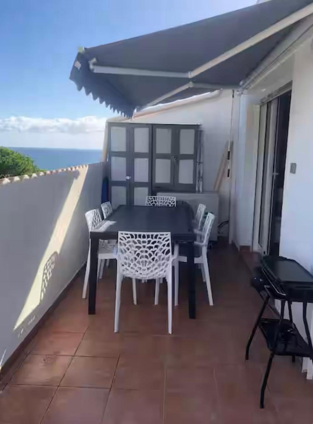Avec Piscine Vue Et Montagne *